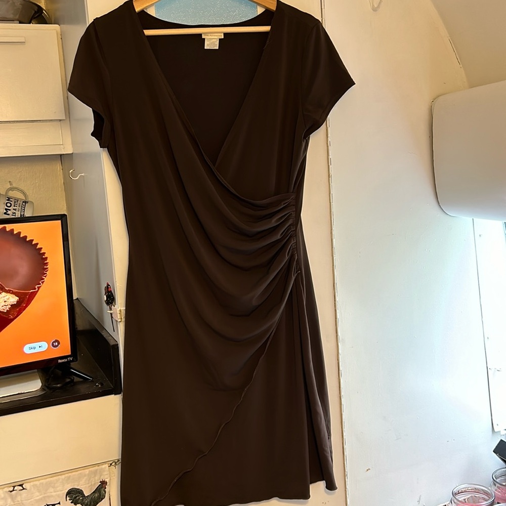 Ladies brown cocktail dress.  Size L.
